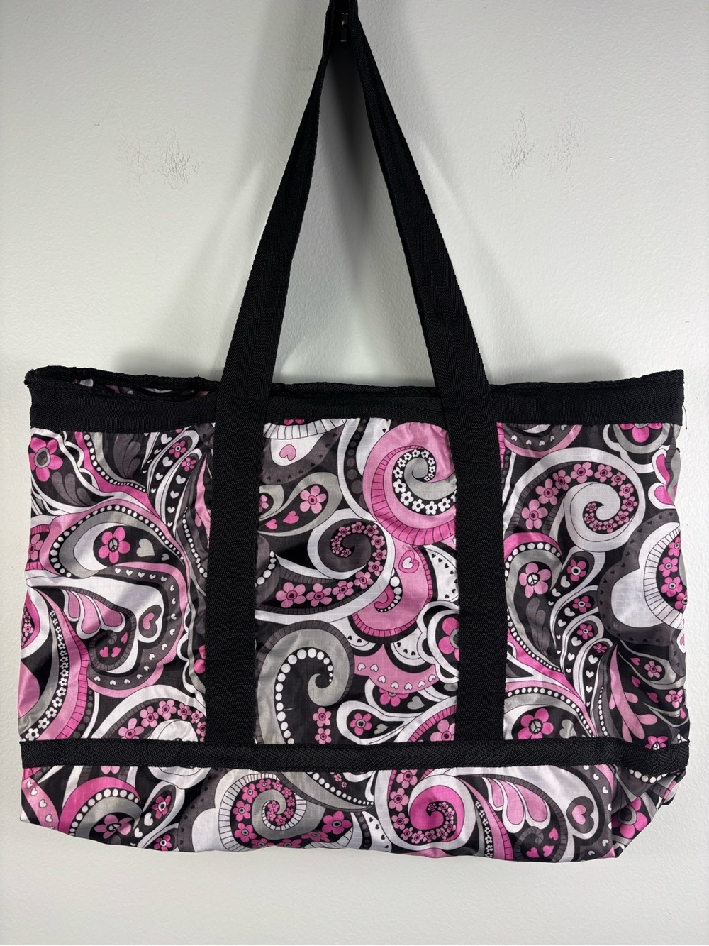 Braciano Packable Utility Tote Waterproof Beach Bag Pink Black Paisley Print